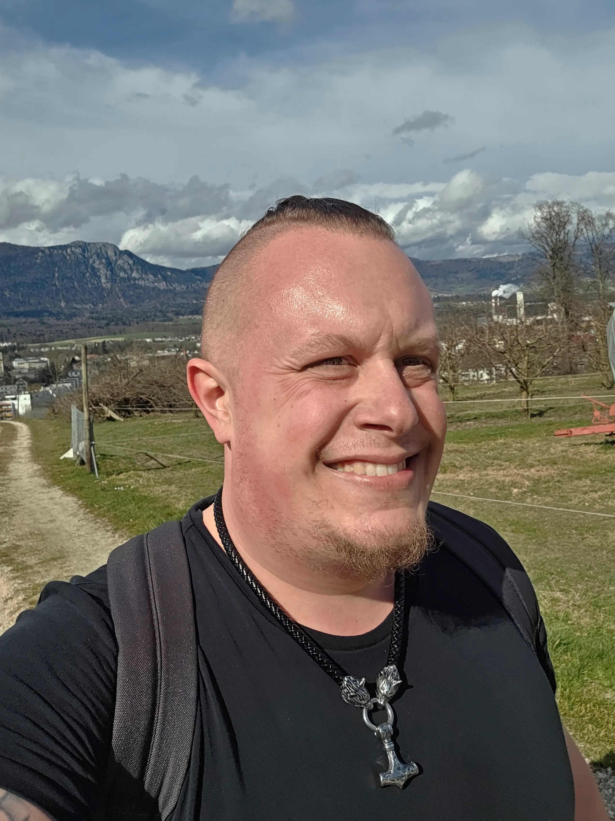 Simon Haenel – Mann kennenlernen in Solothurn